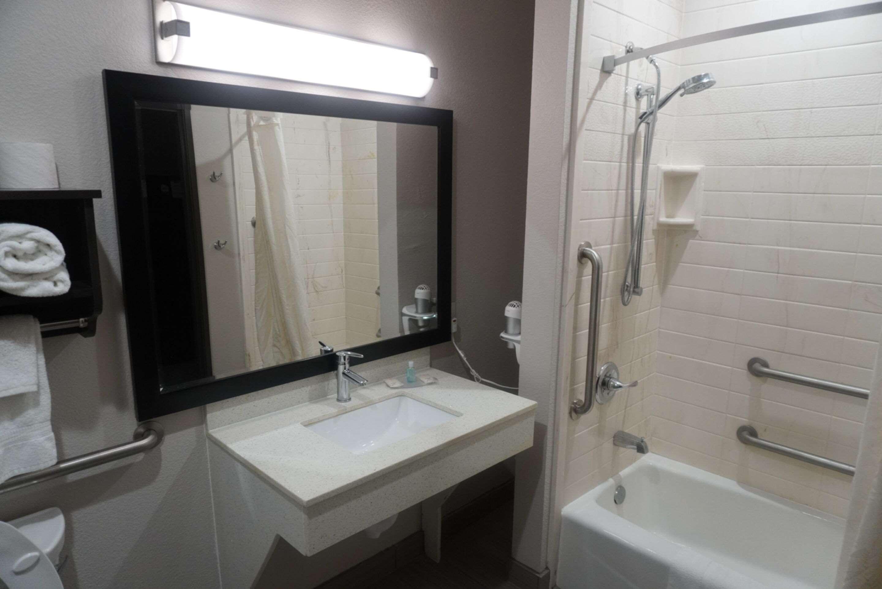 Mainstay Suites Одесса Экстерьер фото