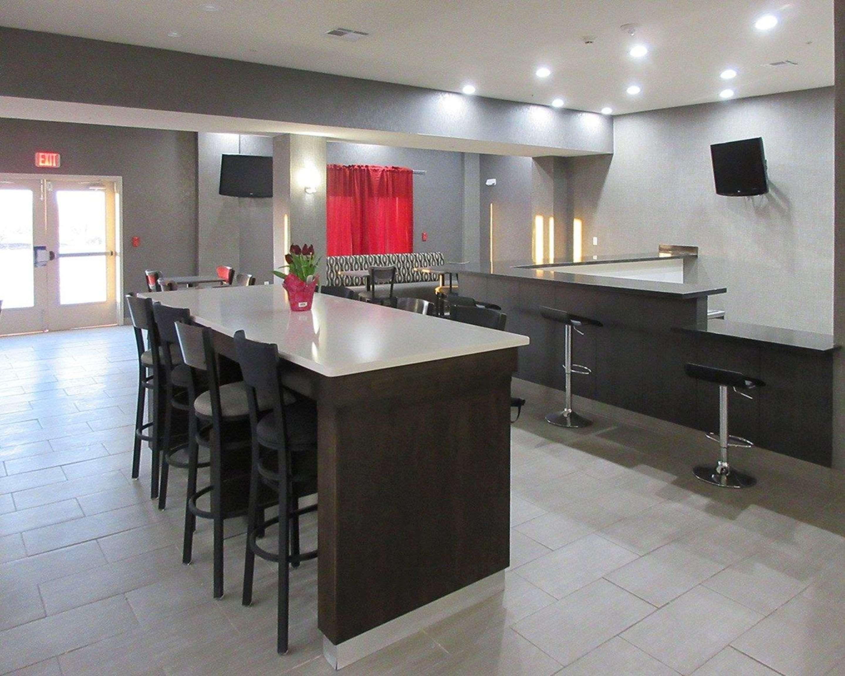 Mainstay Suites Одесса Экстерьер фото